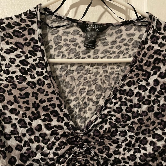 Black Cheetah Print Top - Picture 3 of 4